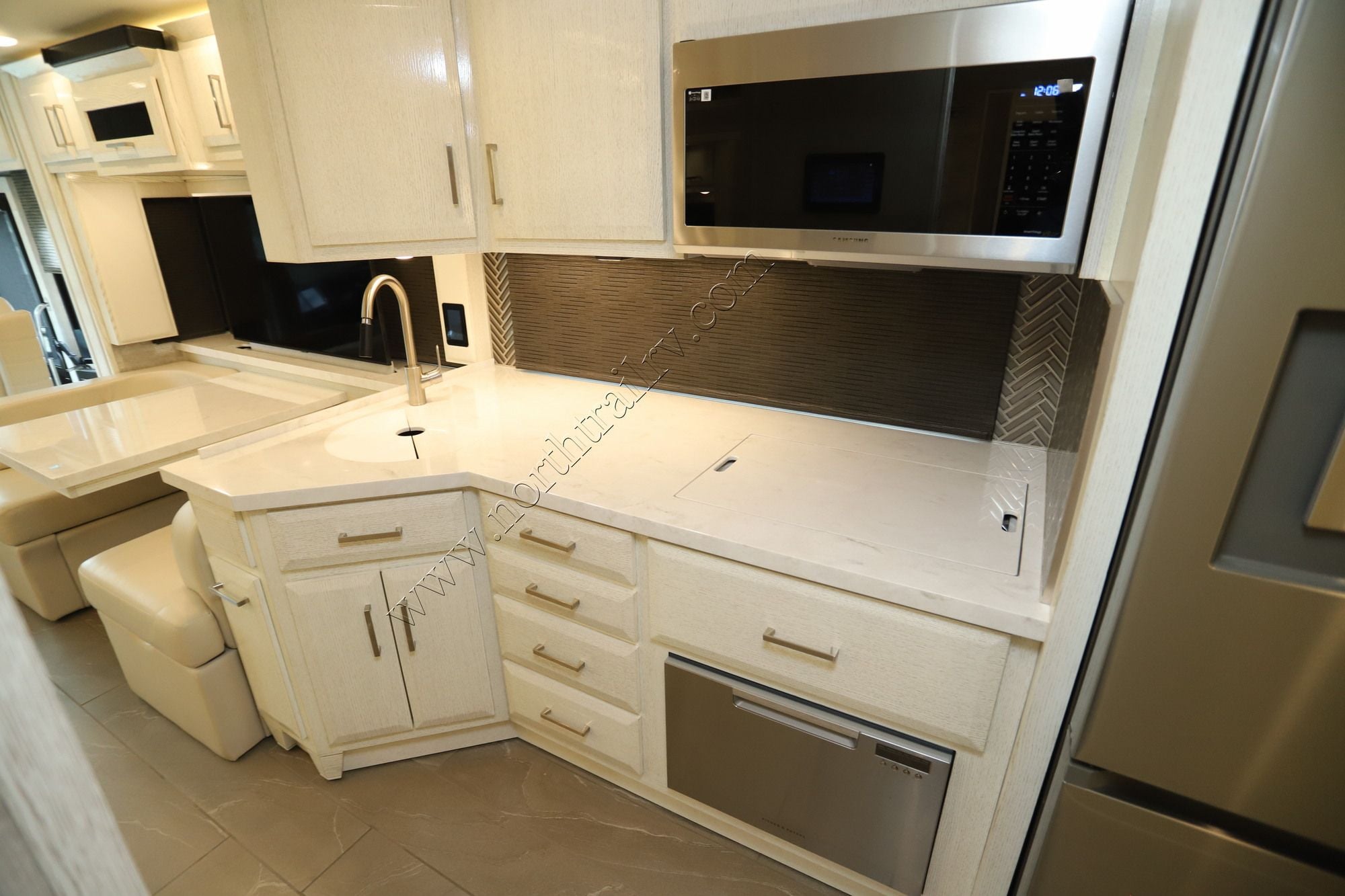 Used 2023 Newmar New Aire 3543 Class A  For Sale