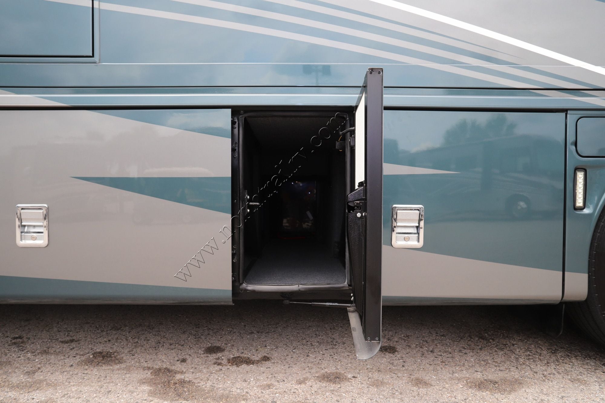 Used 2023 Newmar New Aire 3543 Class A  For Sale