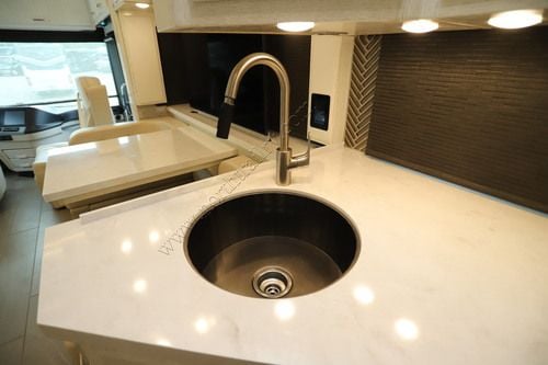 2023 Newmar New Aire 3543