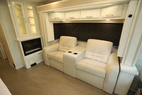2023 Newmar New Aire 3543
