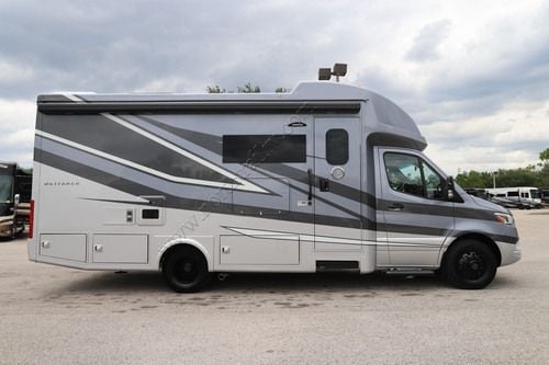 2027 Tiffin Motor Homes Wayfarer 25RW