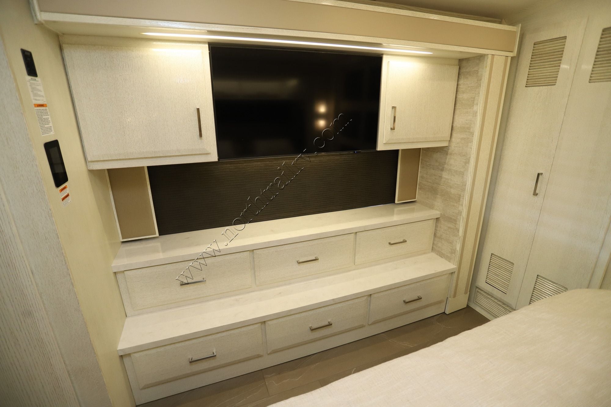 Used 2023 Newmar New Aire 3543 Class A  For Sale
