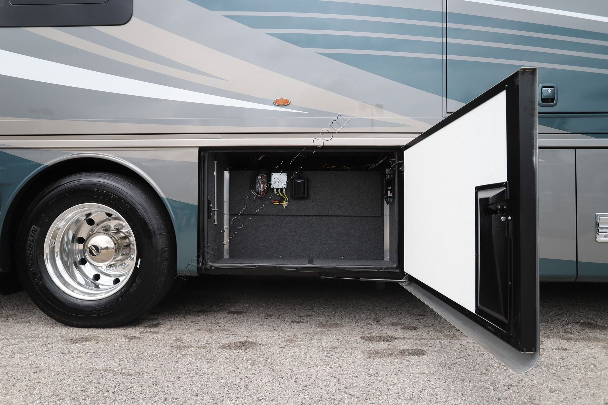 Used 2023 Newmar New Aire 3543 Class A  For Sale