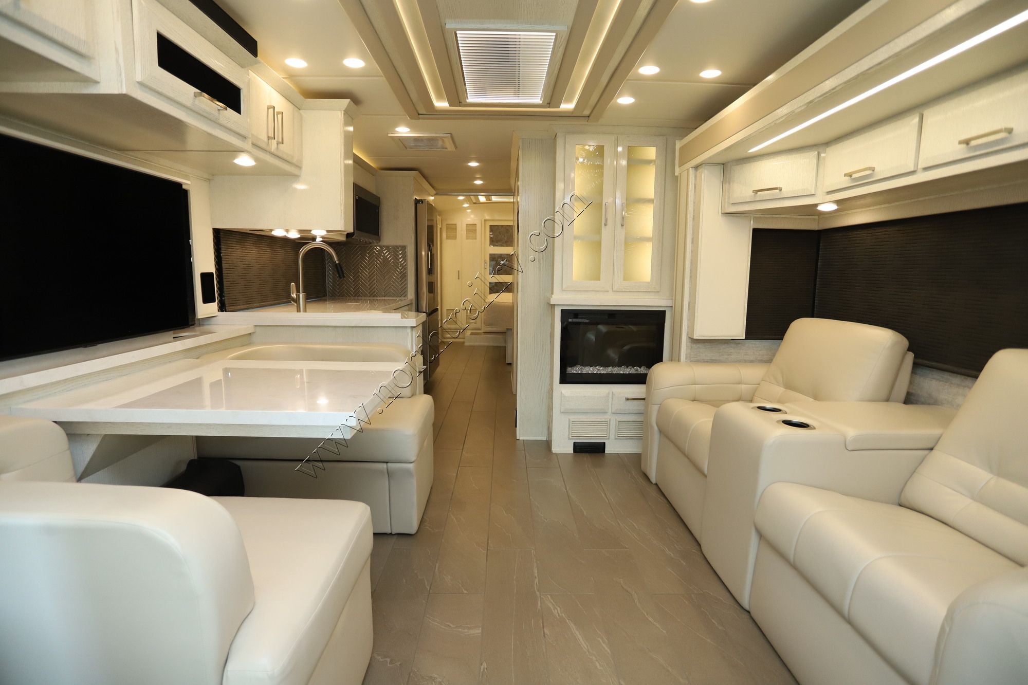 Used 2023 Newmar New Aire 3543 Class A  For Sale