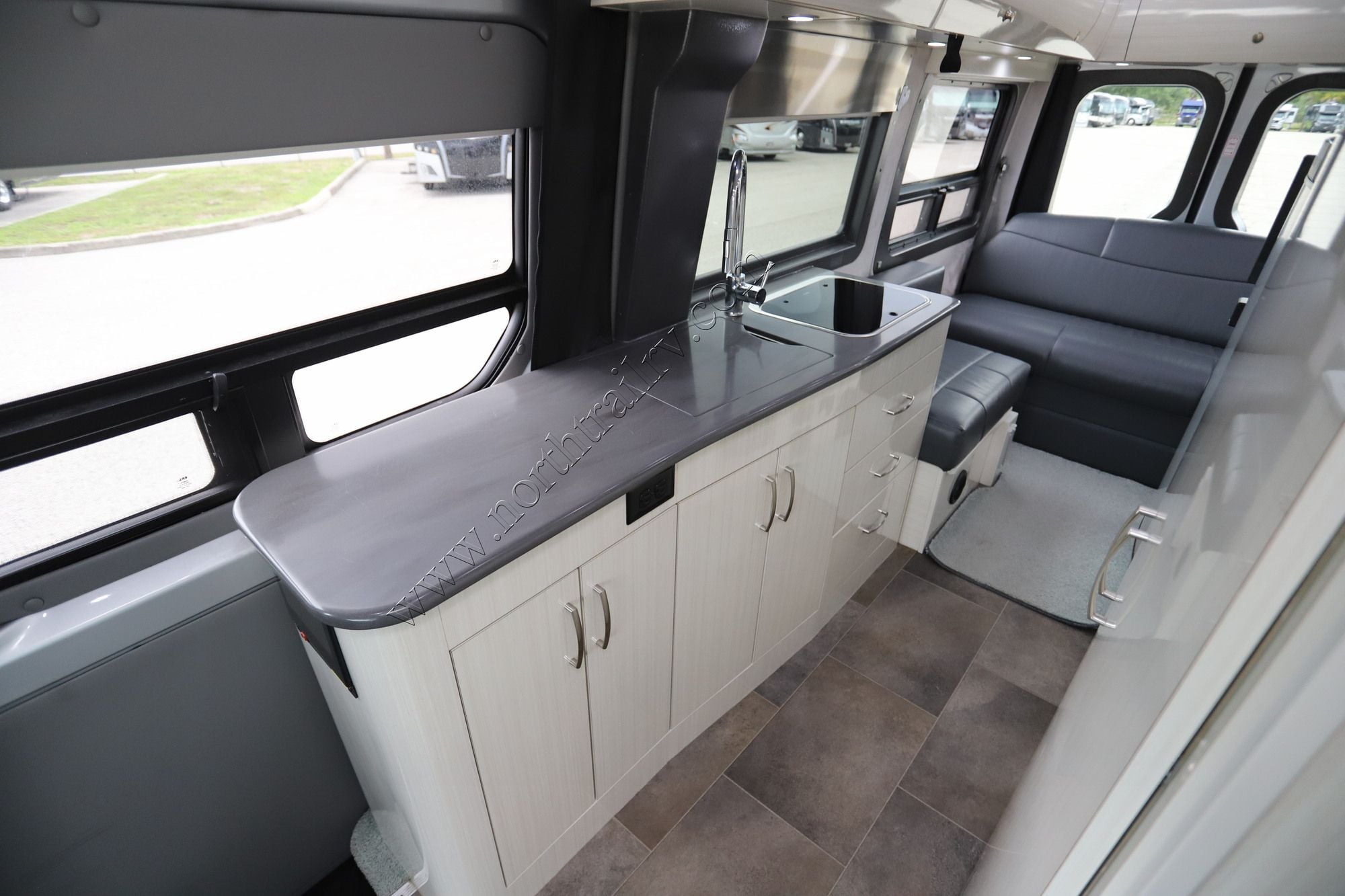 Used 2019 Pleasure-Way Plateau PLATEAU FL Class B  For Sale