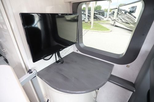 2019 Pleasure-Way Plateau PLATEAU FL Class B