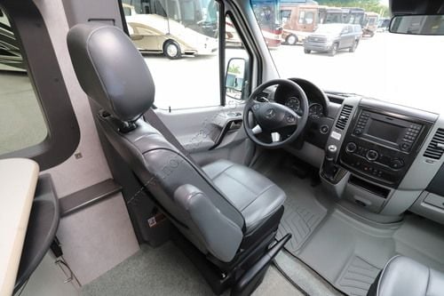 2019 Pleasure-Way Plateau PLATEAU FL Class B