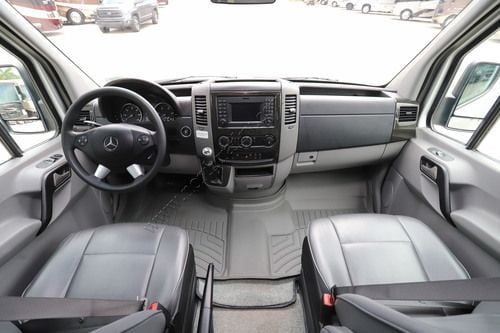 2019 Pleasure-Way Plateau PLATEAU FL Class B