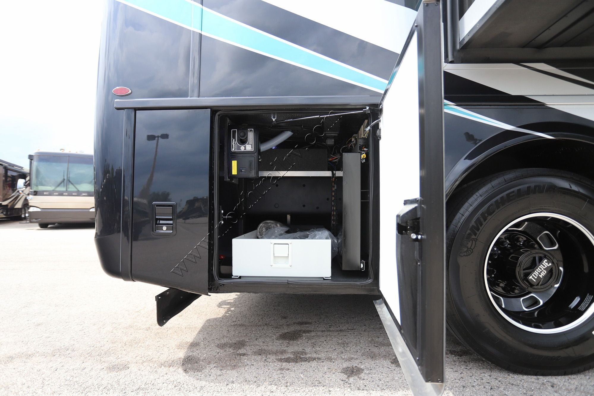 New 2027 Newmar Super Star 3731 Super C  For Sale