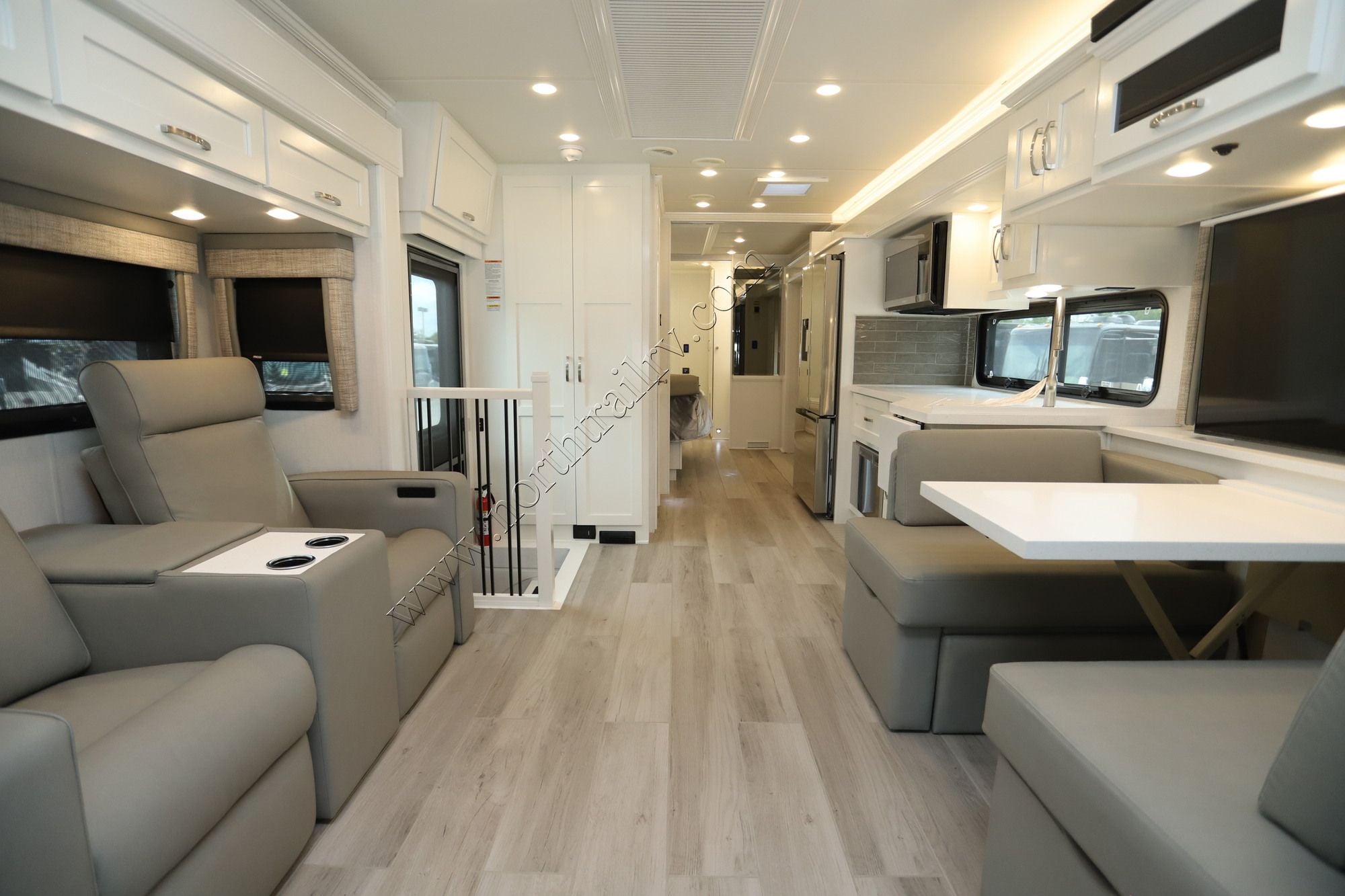 New 2027 Newmar Super Star 3731 Super C  For Sale