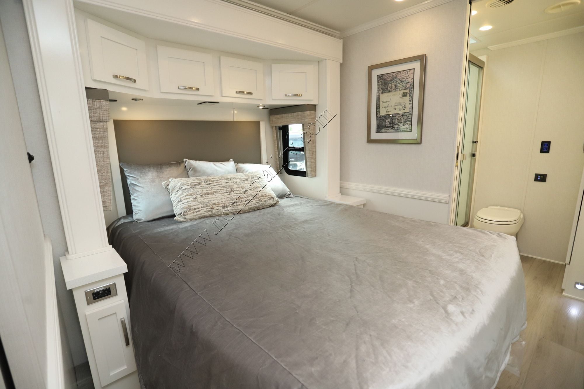 New 2027 Newmar Super Star 3731 Super C  For Sale