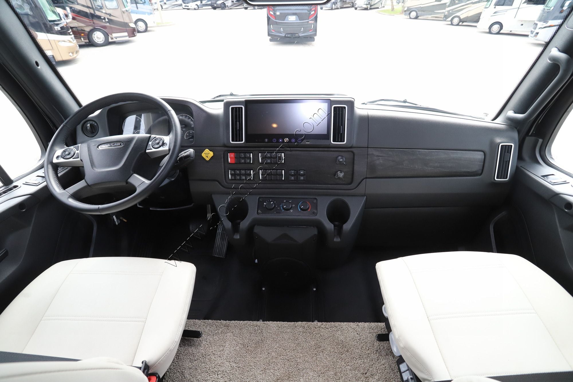 New 2027 Newmar Super Star 3731 Super C  For Sale
