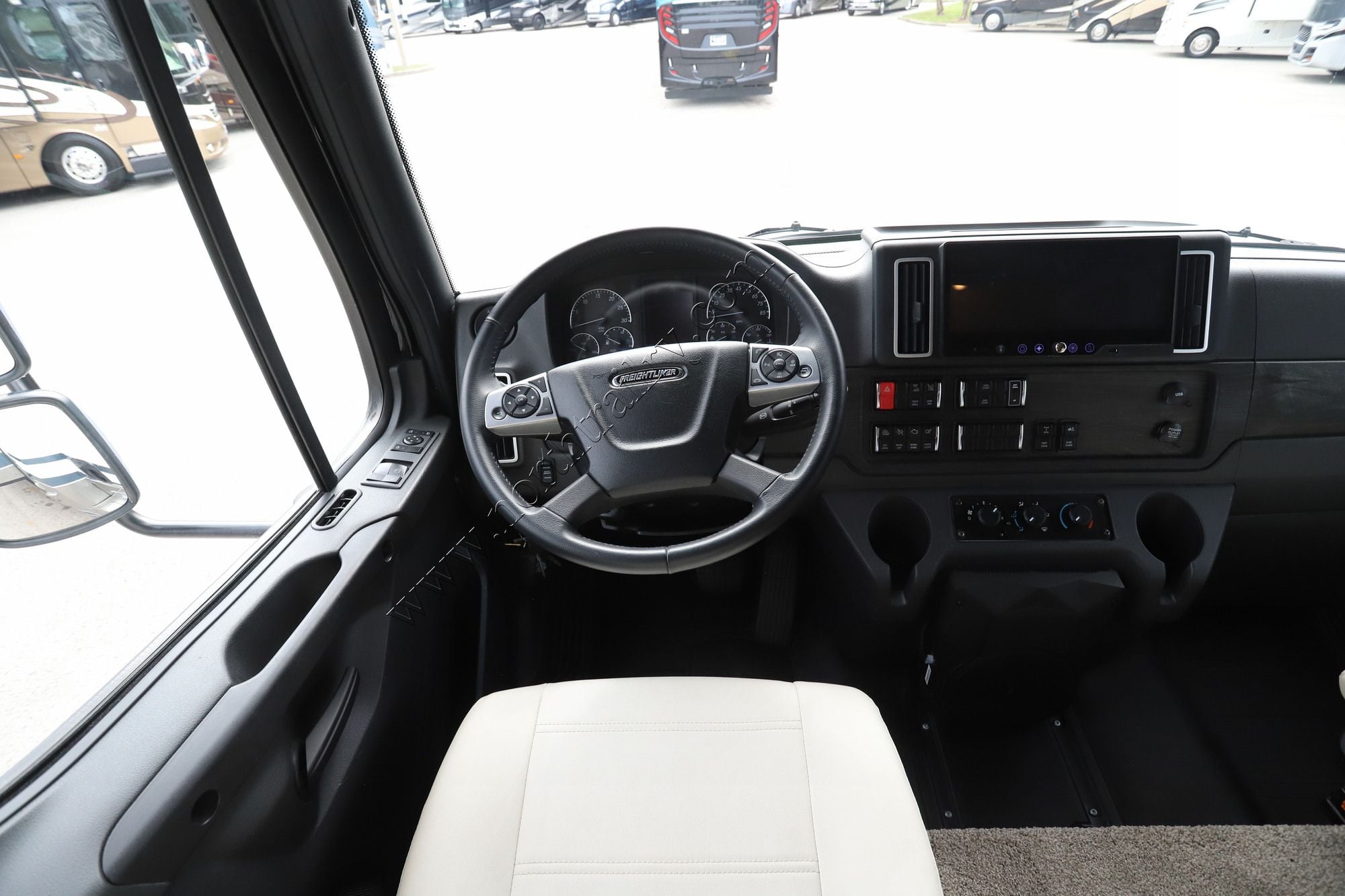 New 2027 Newmar Super Star 3731 Super C  For Sale