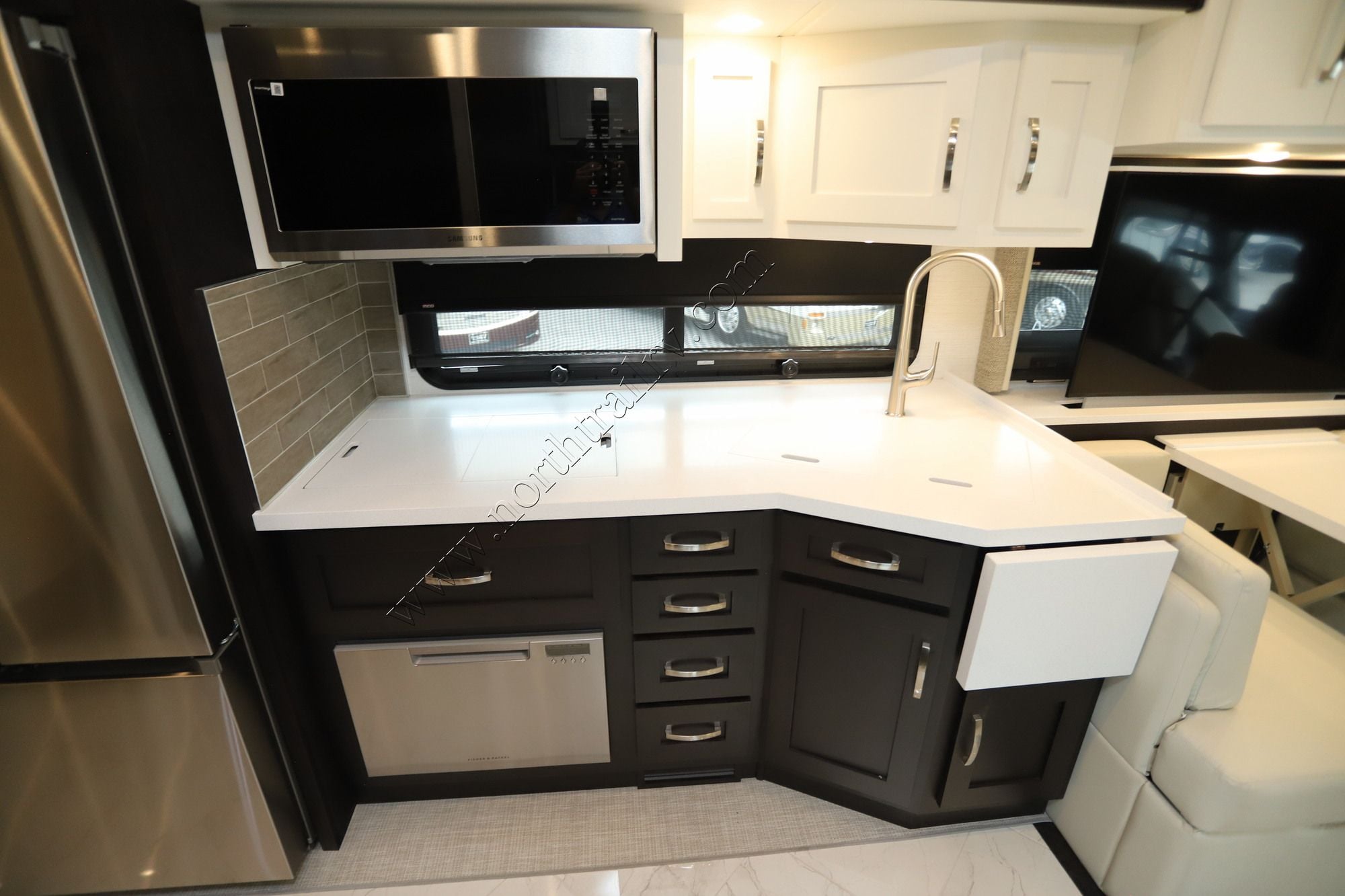 New 2027 Newmar Super Star 3731 Super C  For Sale