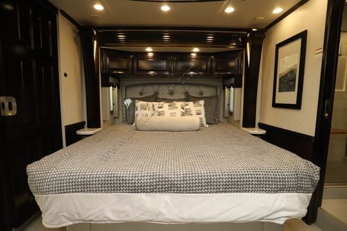 2021 Newmar London Aire 4551