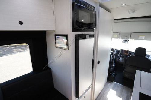 2027 Pleasure-Way Ontour 2.2 RB