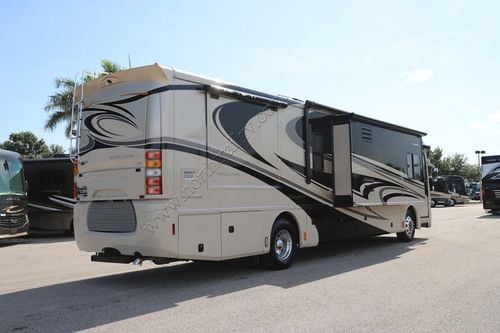 2008 Fleetwood Revolution Le 40R