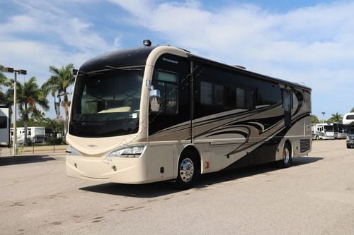 2008 Fleetwood Revolution Le 40R