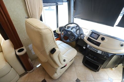 2008 Fleetwood Revolution Le 40R