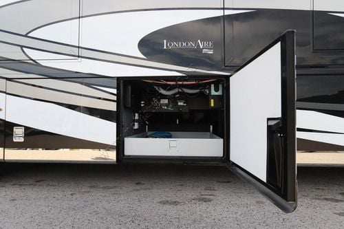 2021 Newmar London Aire 4551