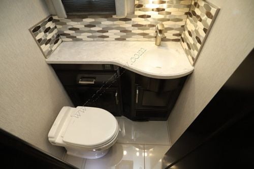 2021 Newmar London Aire 4551