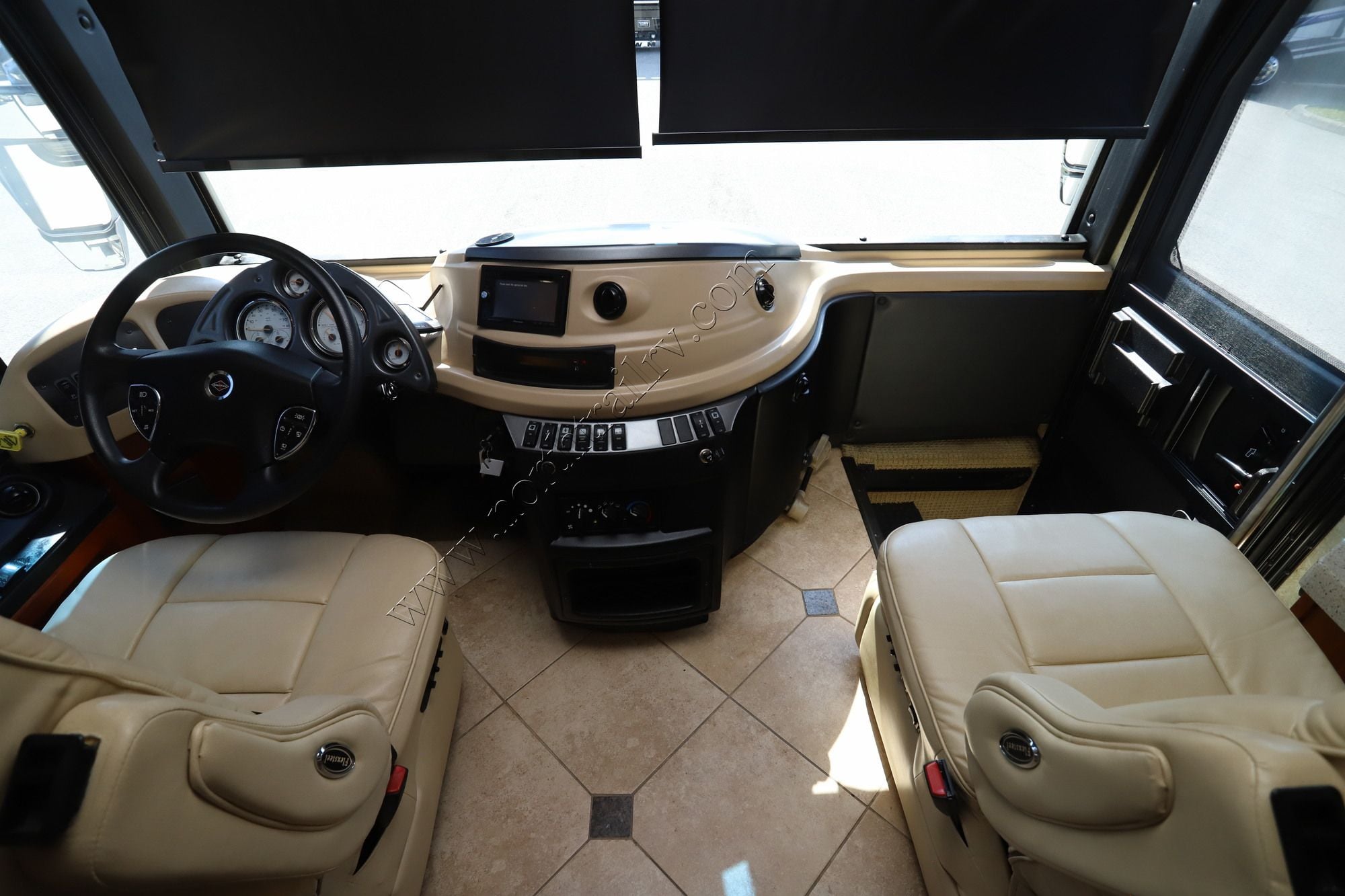 Used 2008 Fleetwood Revolution Le 40R Class A  For Sale