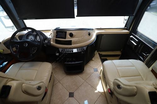 2008 Fleetwood Revolution Le 40R
