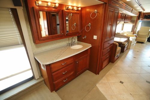 2008 Fleetwood Revolution Le 40R
