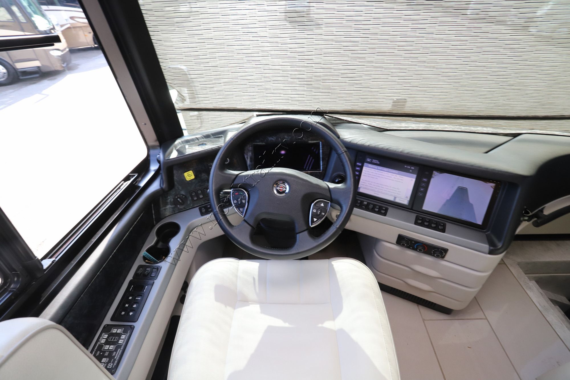 Used 2021 Newmar London Aire 4551 Class A  For Sale
