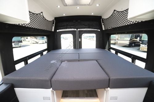 2027 Pleasure-Way Ontour 2.2 RB