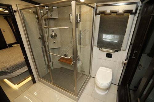 2021 Newmar London Aire 4551