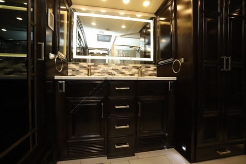 2021 Newmar London Aire 4551