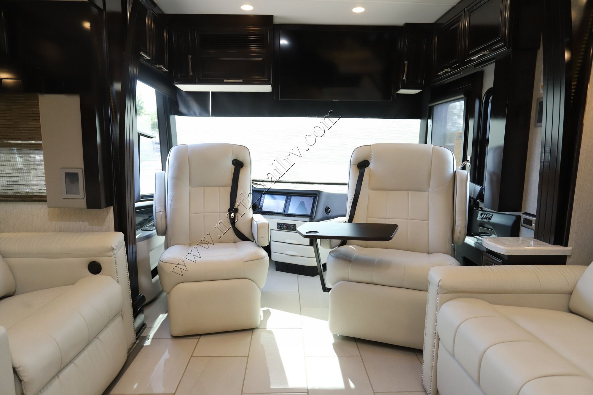Used 2021 Newmar London Aire 4551 Class A  For Sale
