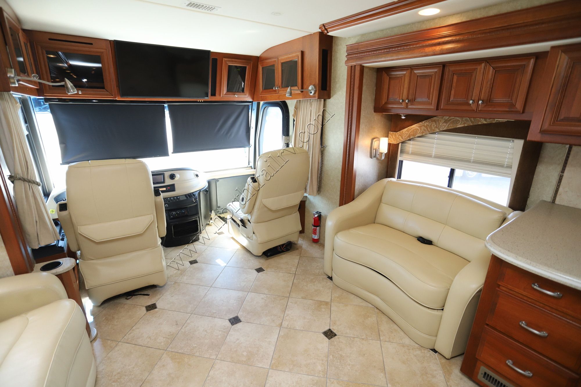 Used 2008 Fleetwood Revolution Le 40R Class A  For Sale