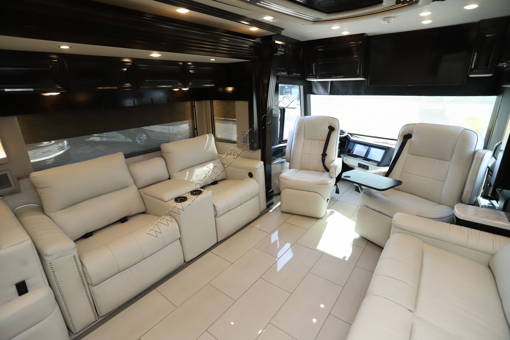 Used 2021 Newmar London Aire 4551 Class A  For Sale