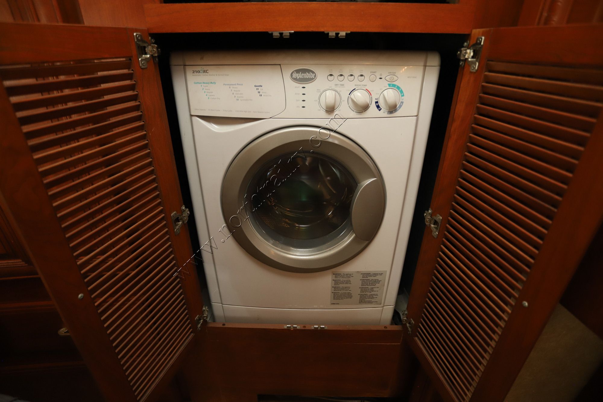 Used 2008 Fleetwood Revolution Le 40R Class A  For Sale