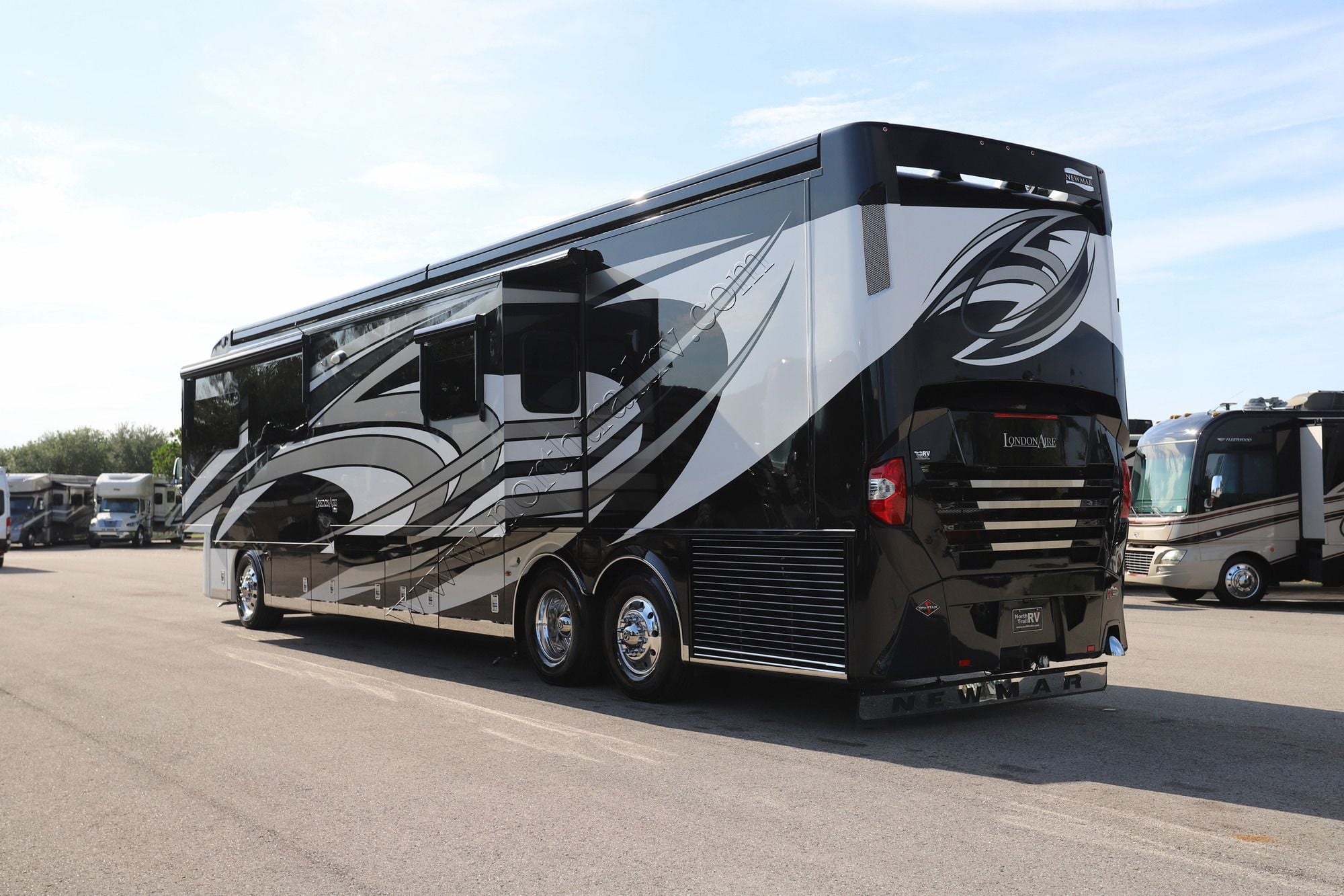Used 2021 Newmar London Aire 4551 Class A  For Sale