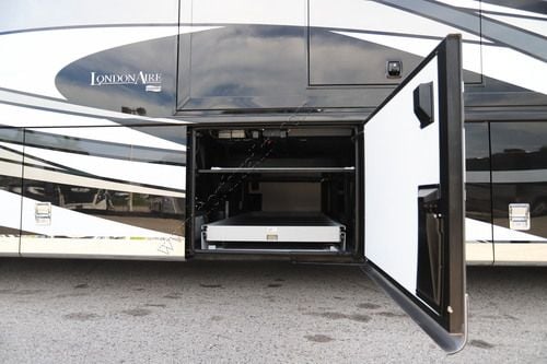 2021 Newmar London Aire 4551