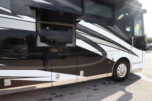 2021 Newmar London Aire 4551