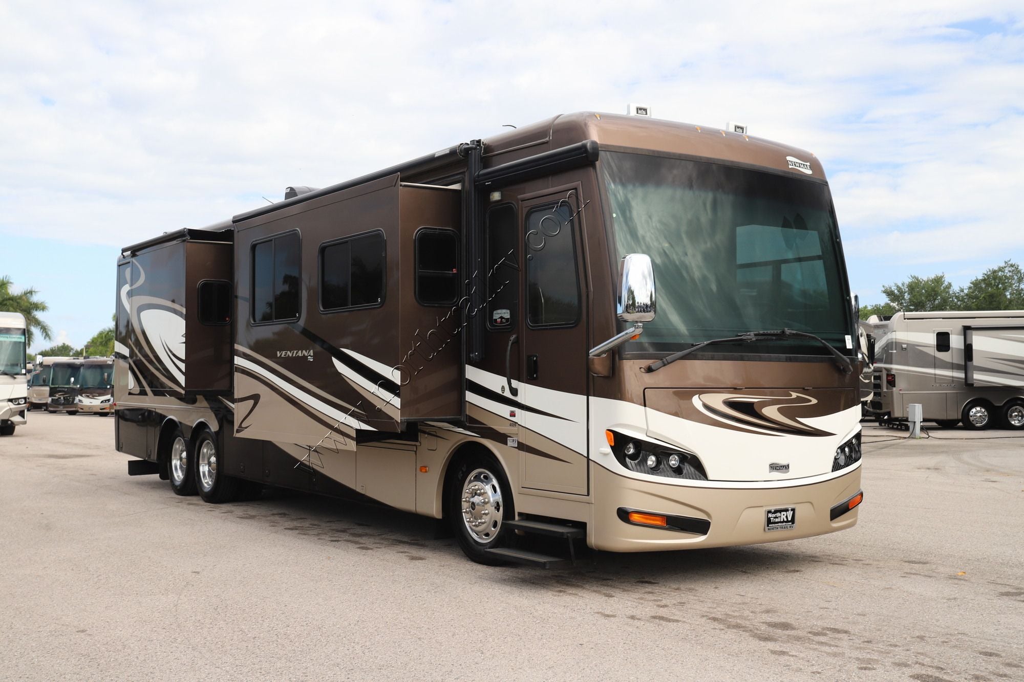 Used 2014 Newmar Ventana 4039 Class A  For Sale