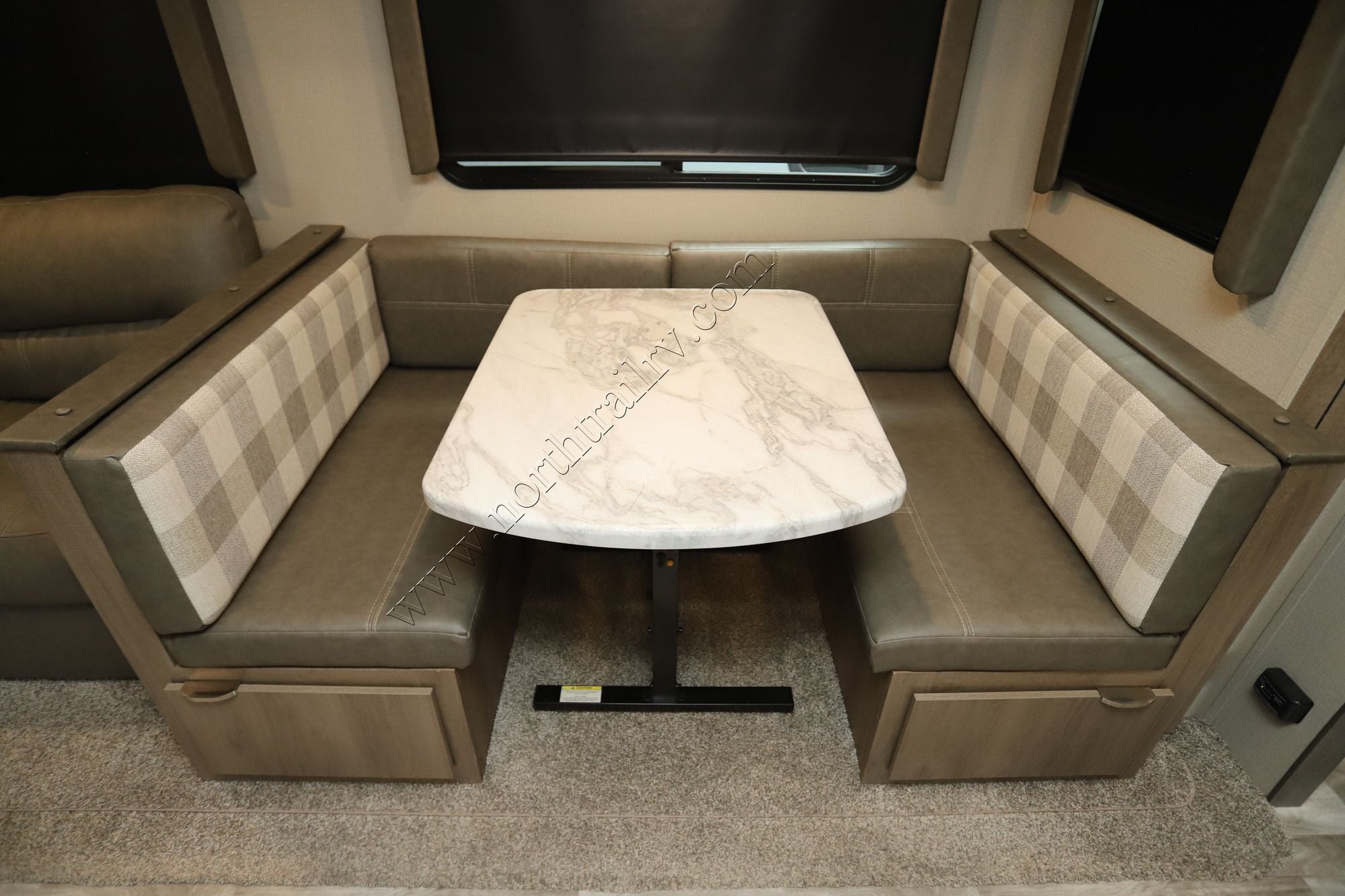 Used 2021 Grand Design Imagine 2800BH Travel Trailer  For Sale