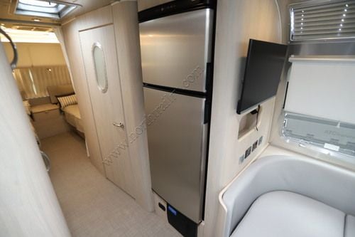 2026 Airstream Globetrotter 30RB