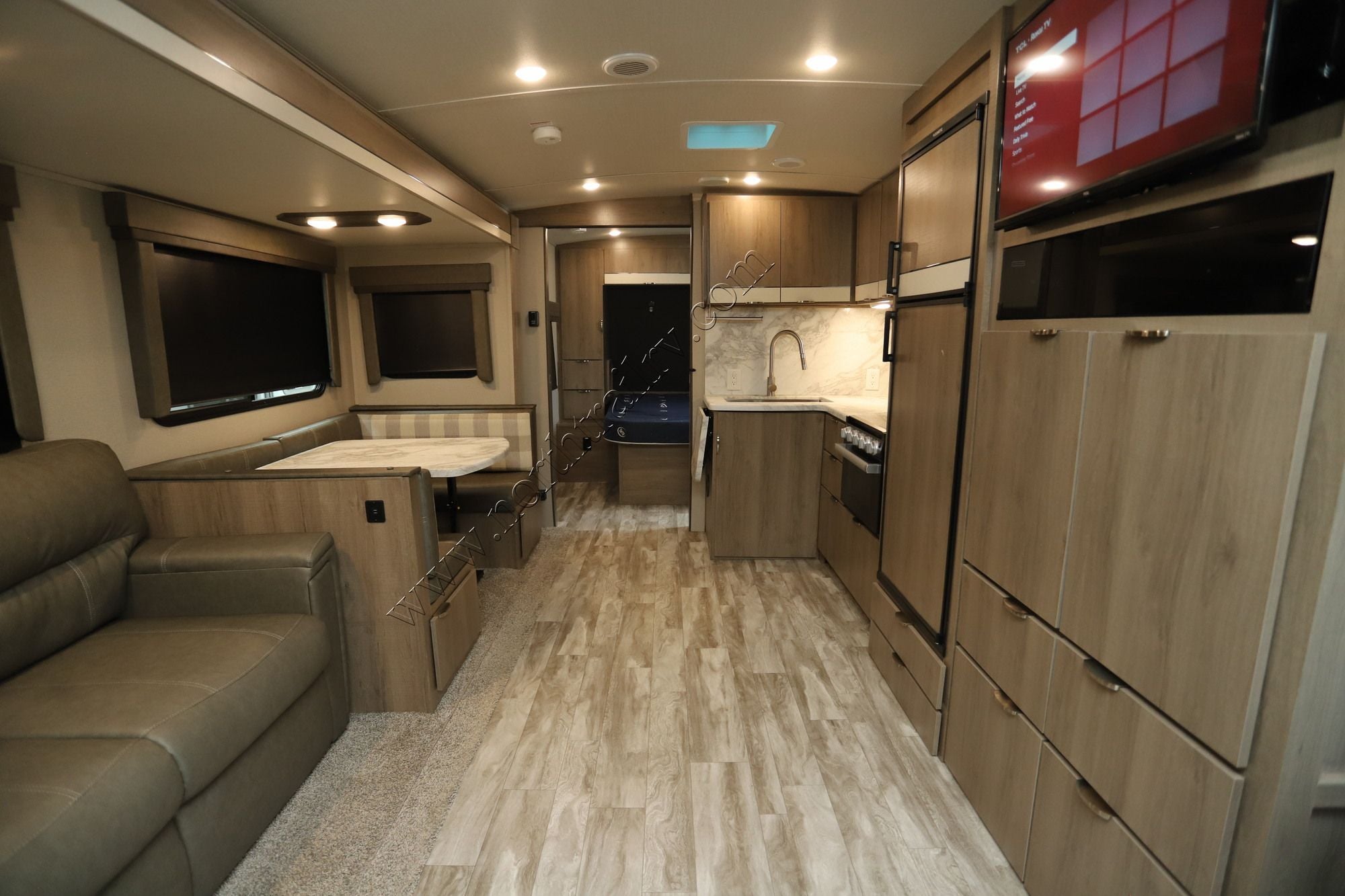 Used 2021 Grand Design Imagine 2800BH Travel Trailer  For Sale