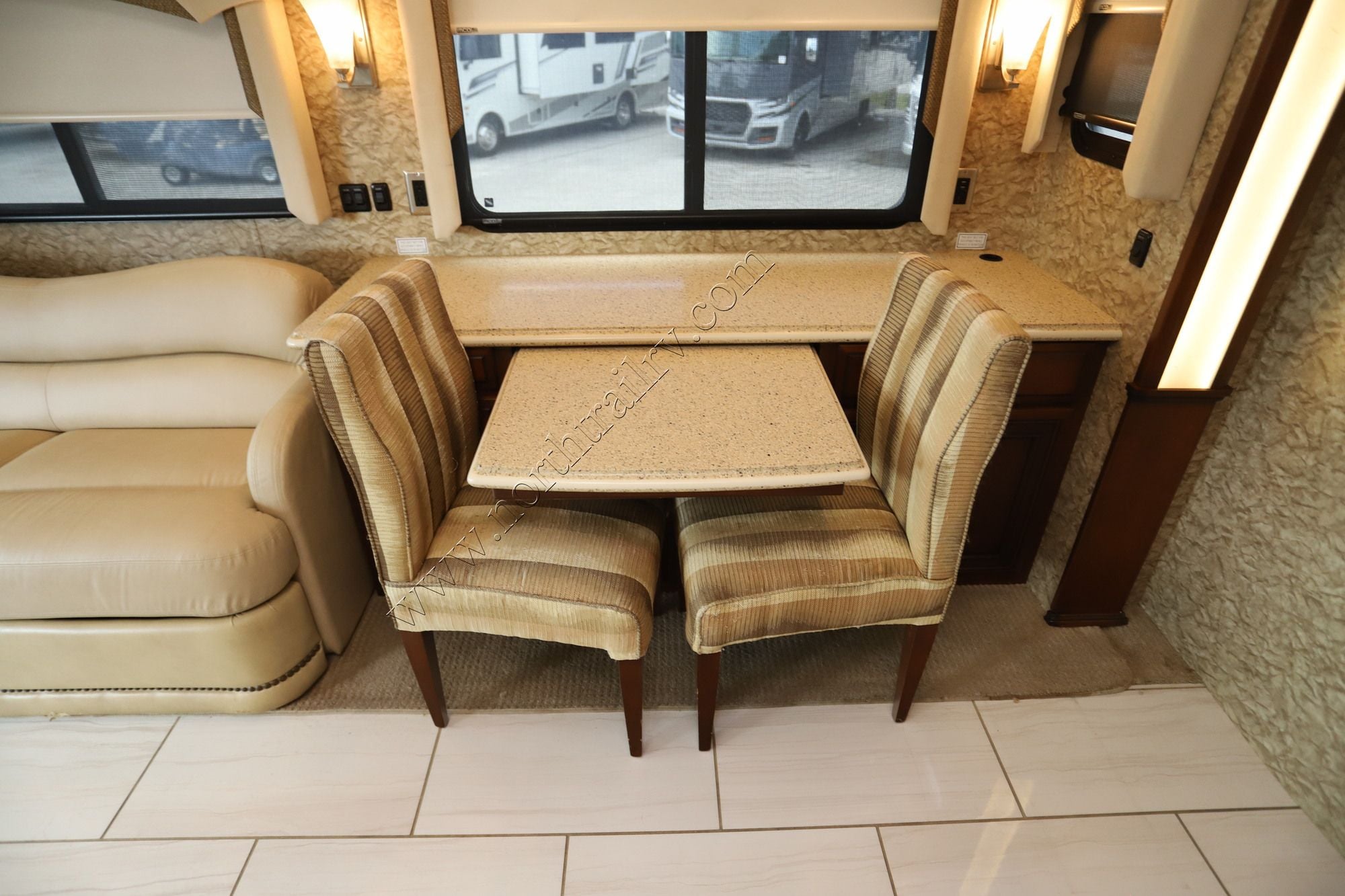 Used 2014 Newmar Ventana 4039 Class A  For Sale