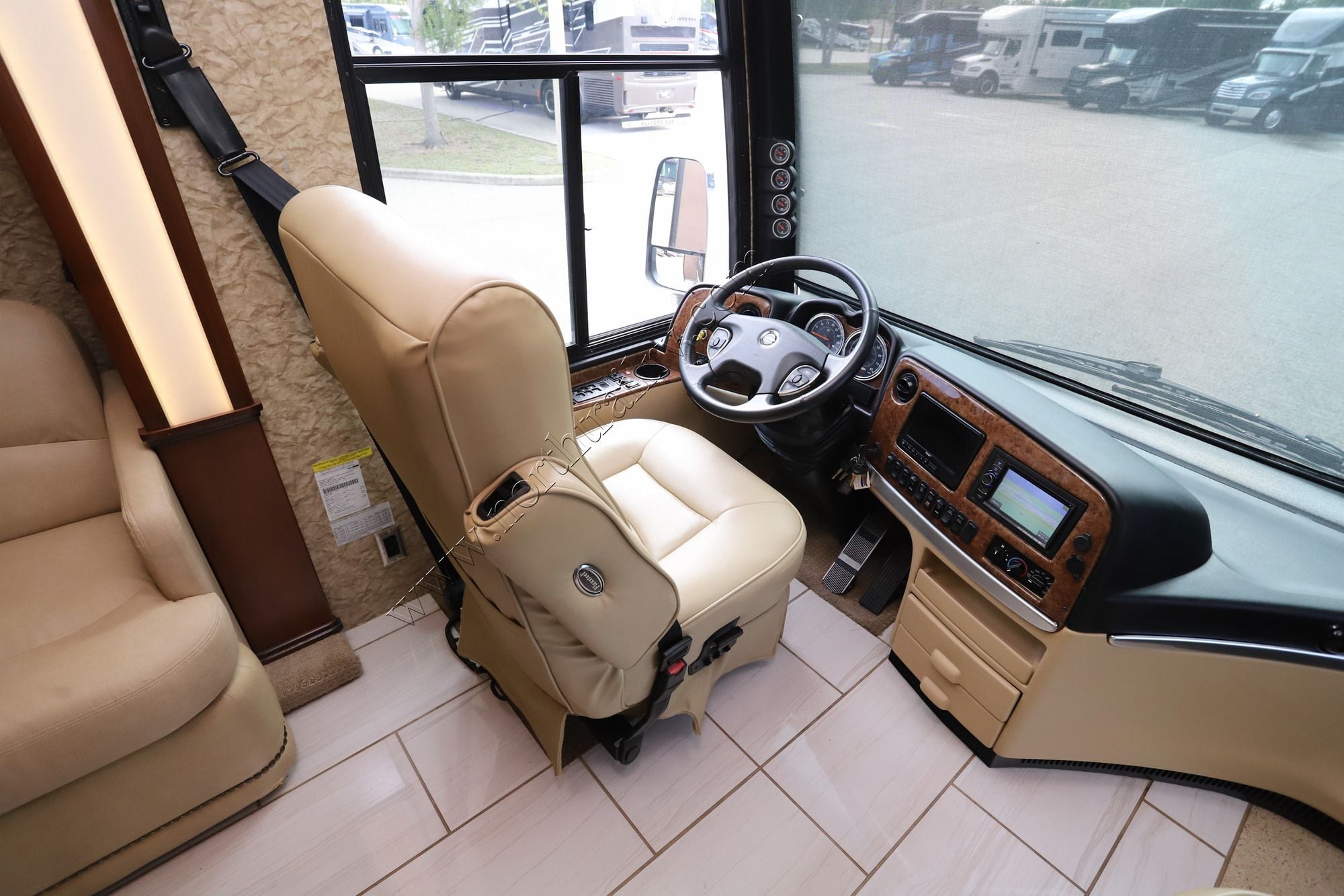 Used 2014 Newmar Ventana 4039 Class A  For Sale