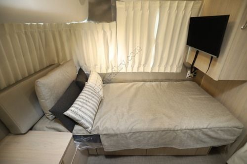 2026 Airstream Globetrotter 30RB