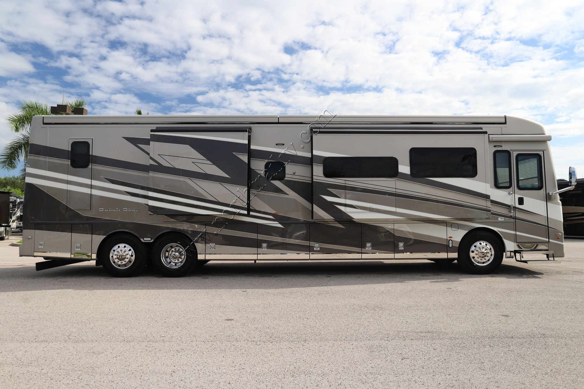 New 2027 Newmar Dutch Star 4369 Class A  For Sale