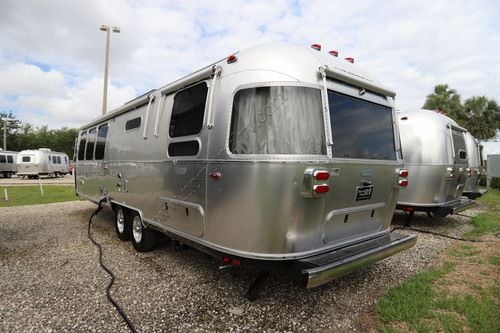 2026 Airstream Globetrotter 30RB