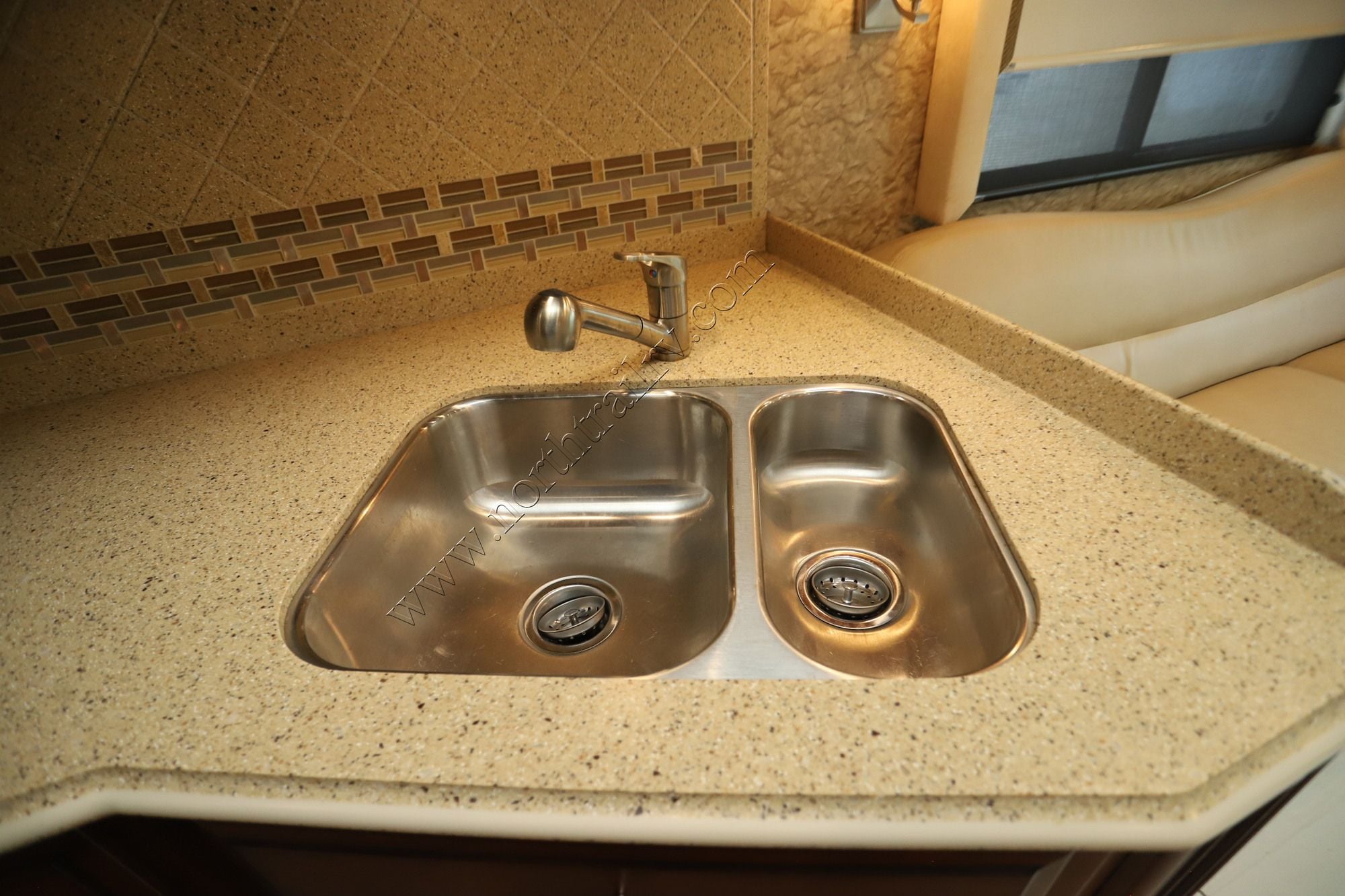 Used 2014 Newmar Ventana 4039 Class A  For Sale
