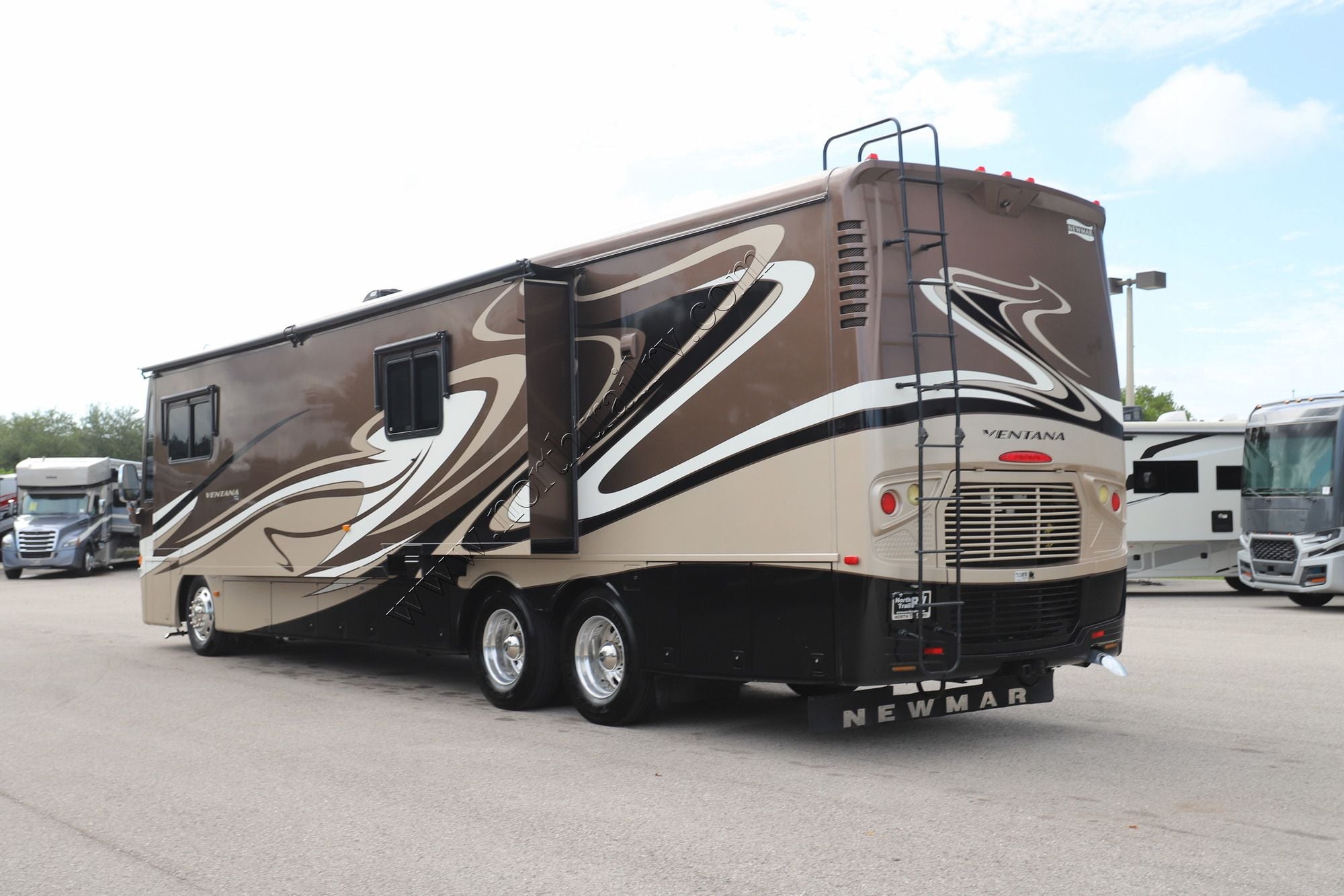 Used 2014 Newmar Ventana 4039 Class A  For Sale